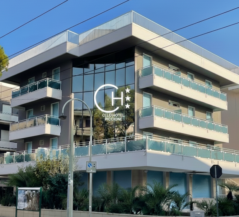 Immagine principale della sezione Intro dal titolo "Club House "